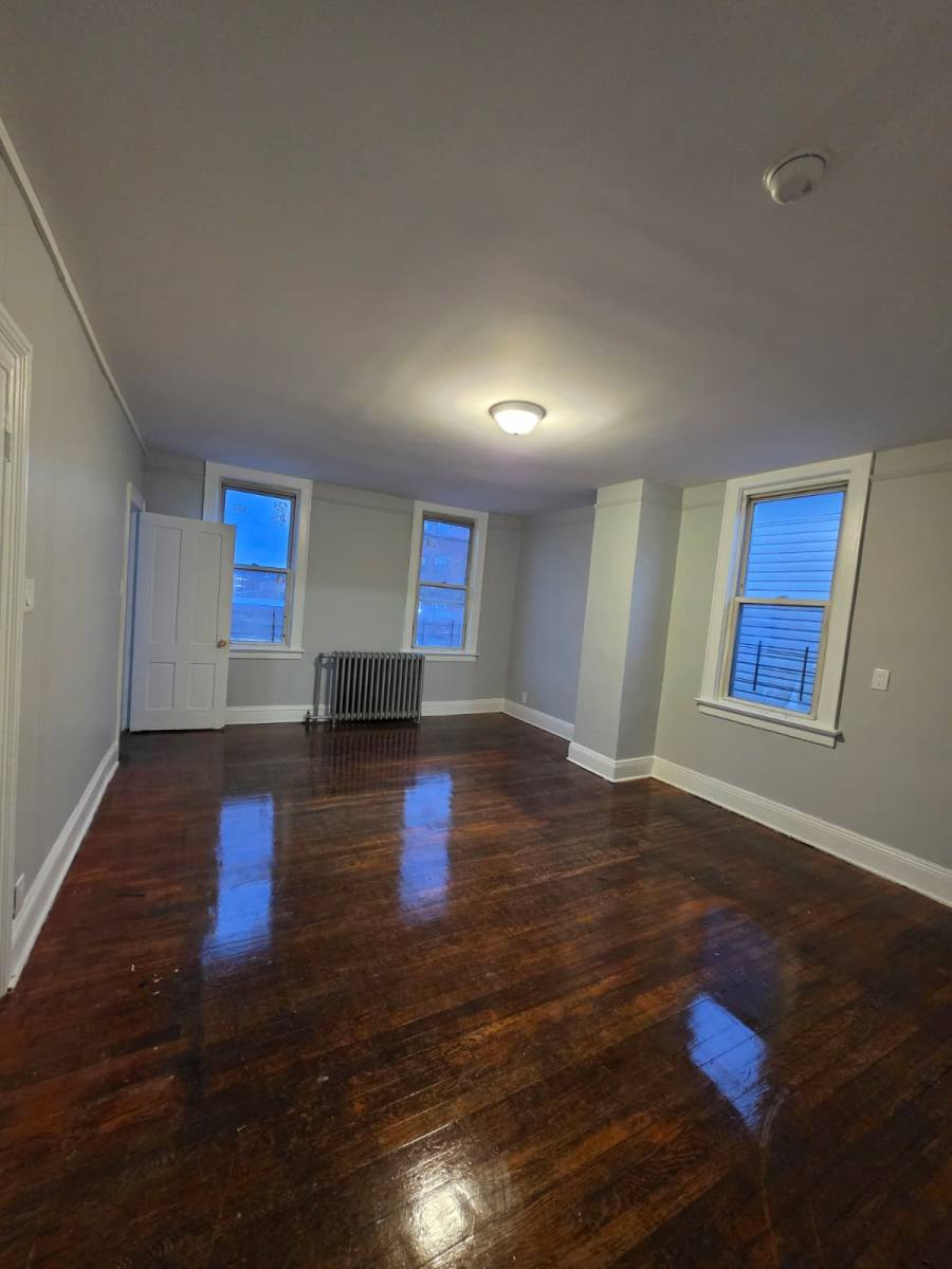Apartment for rent at 120 Waverly St, Yonkers, NY 10701