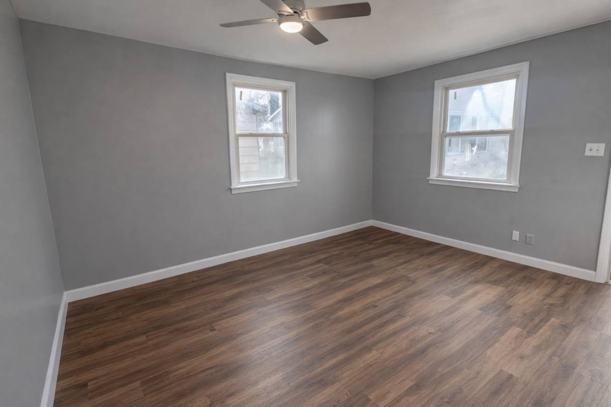305 W Maple, Columbus, KS 66725 - Apartment for Rent - Image 4