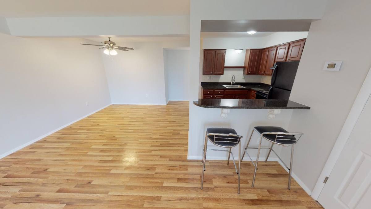 Apartment for rent at 1125 N Sherman, Royal Oak, MI 48067