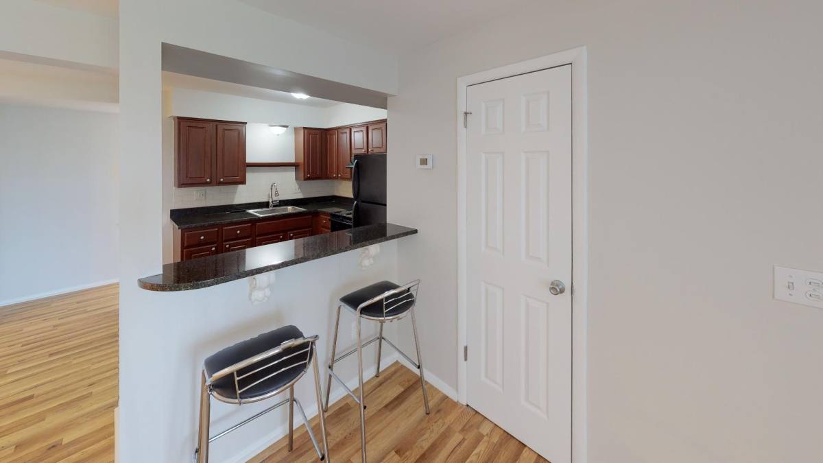 Apartment for rent at 1125 N Sherman, Royal Oak, MI 48067