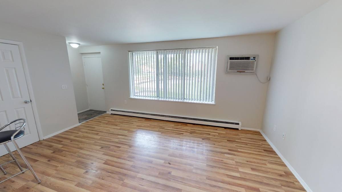 Apartment for rent at 1125 N Sherman, Royal Oak, MI 48067