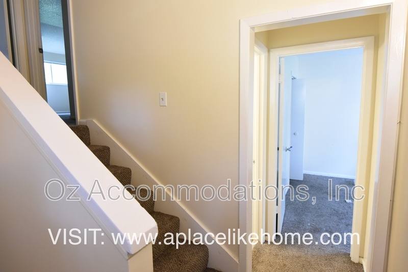 Apartment for rent at 1617 E 97th St, Kansas City, MO 64131