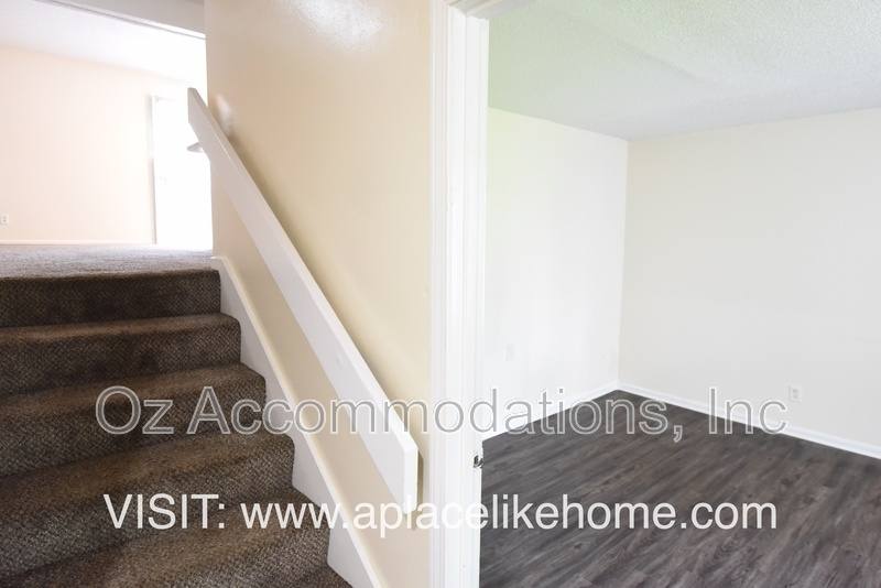 Apartment for rent at 1617 E 97th St, Kansas City, MO 64131