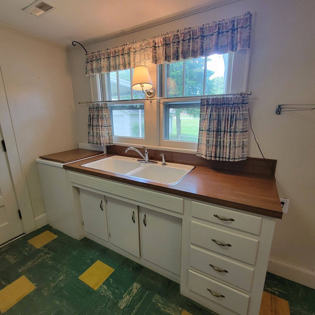 House for rent at 655 E 20th St, Cookeville, TN 38501