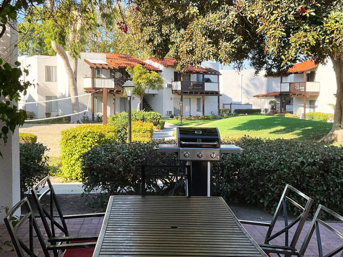 Apartment for rent at 15130 Brookhurst St, Westminster, CA 92683