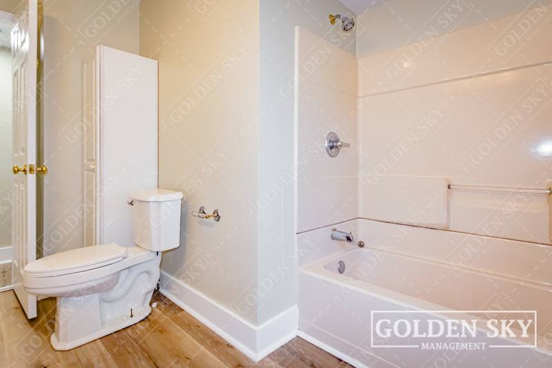 Apartment for rent at 1417 W Memorial Dr #1, Muncie, IN 47302