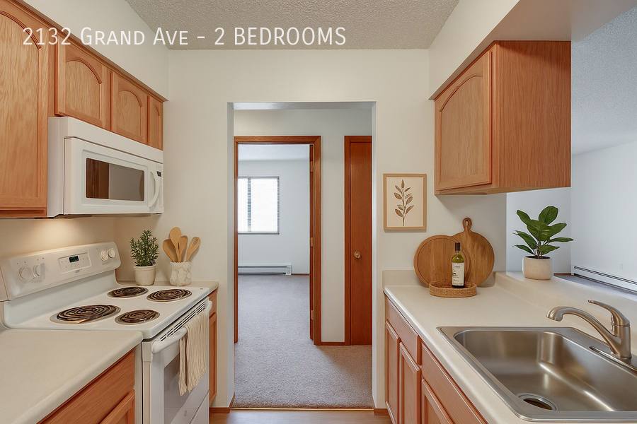 Apartment for rent at 2132 Grand Ave, West Des Moines, IA 50265