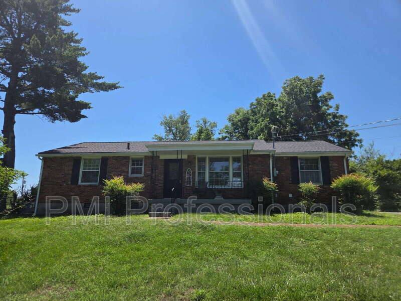 House for rent at 218 Walcott Dr, Nashville, TN 37214