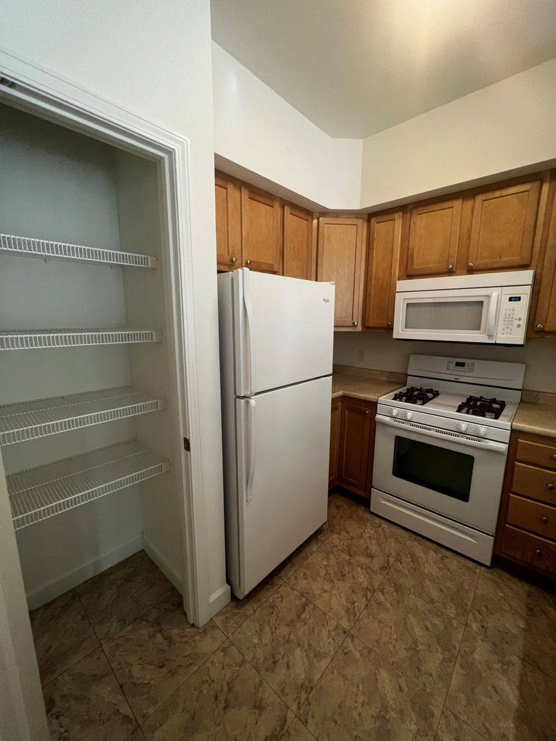 Apartment for rent at 220 Perimeter Dr, Colchester, VT 05446