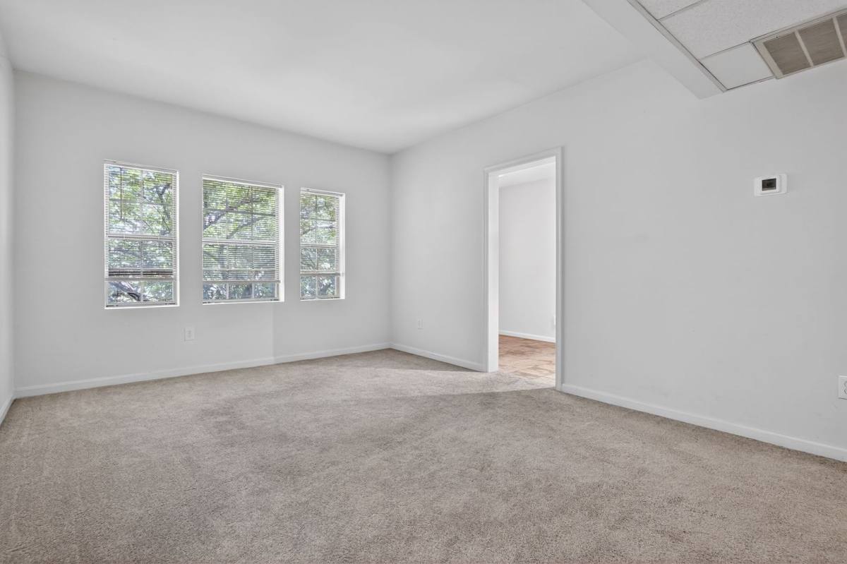 Condo for rent at 1719 N Troy St, Arlington, VA 22201