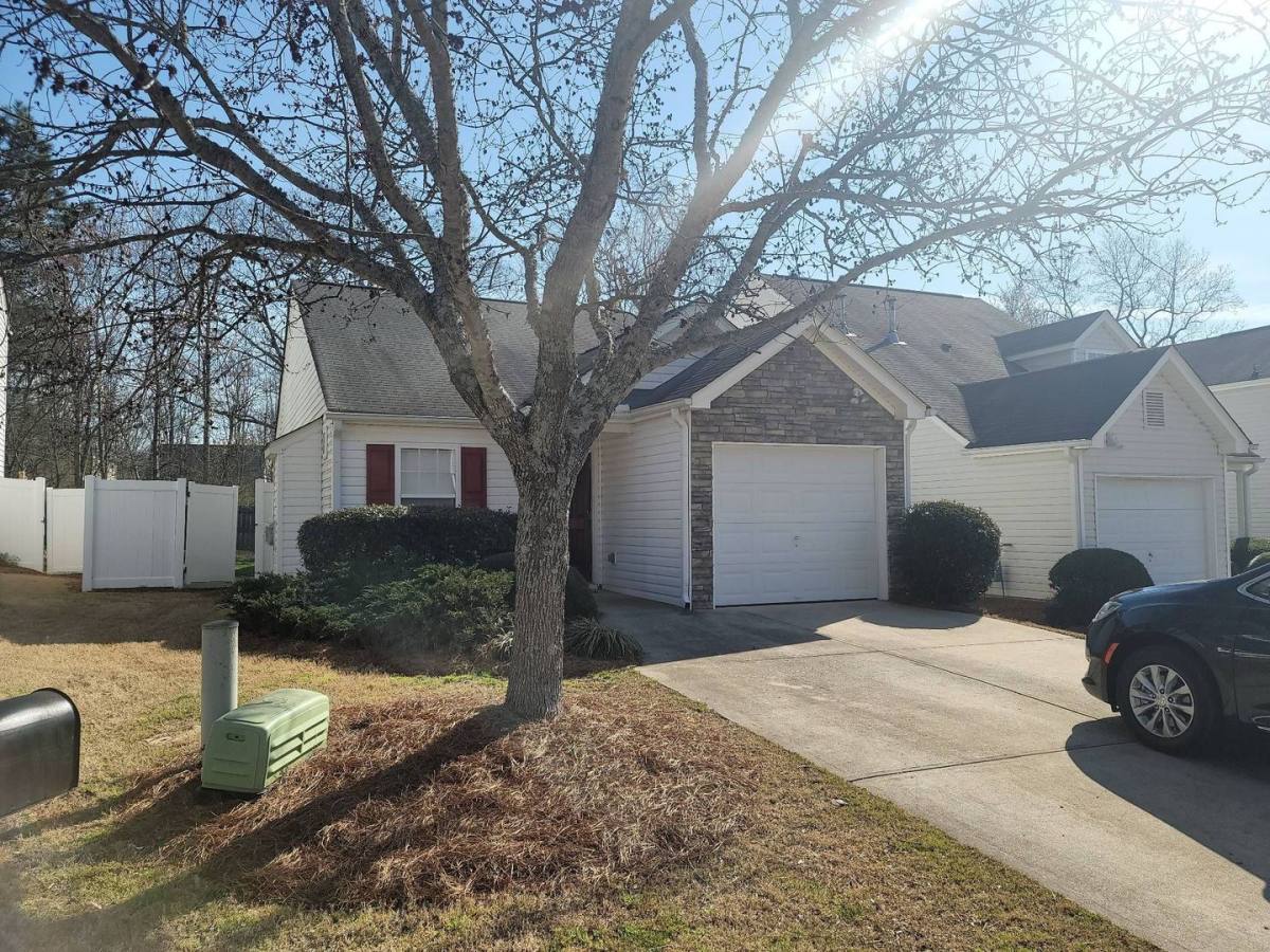 House for rent at 180 Ilex Dr, Canton, GA 30114