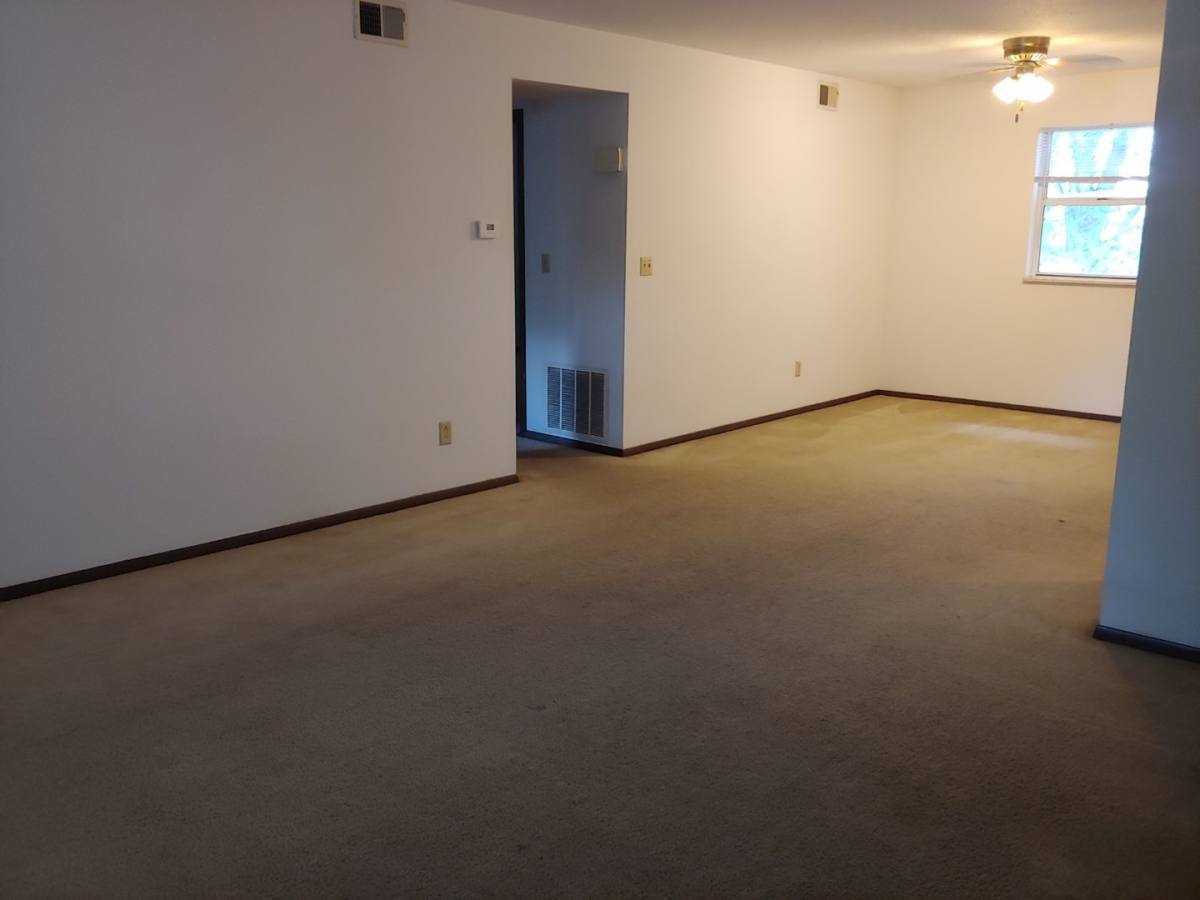 Apartment for rent at 606 Boxwood, Cape Girardeau, MO 63701
