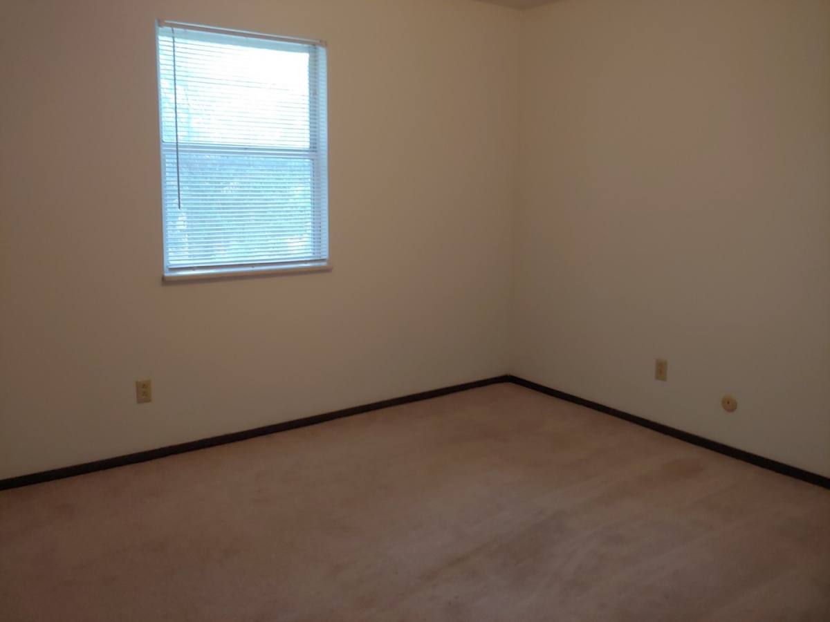 Apartment for rent at 606 Boxwood, Cape Girardeau, MO 63701