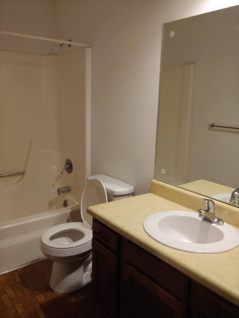 Apartment for rent at 606 Boxwood, Cape Girardeau, MO 63701