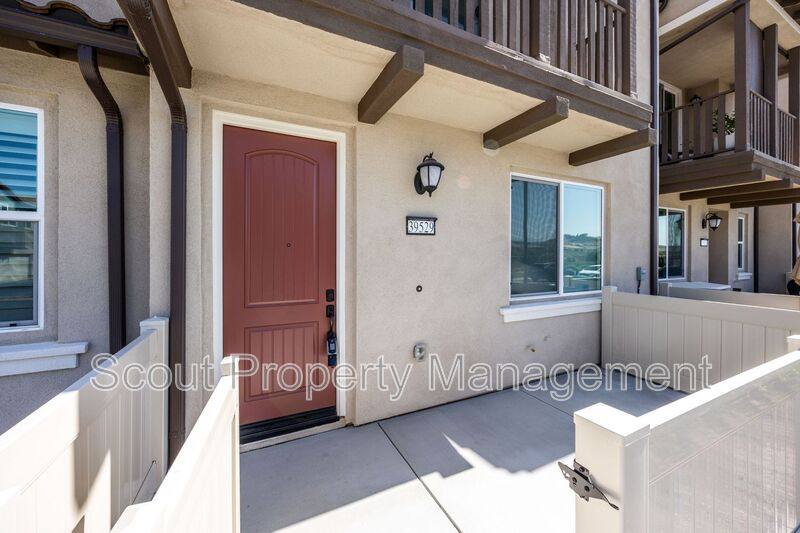 Townhouse for rent at 39529 Tannat Dr, Temecula, CA 92591