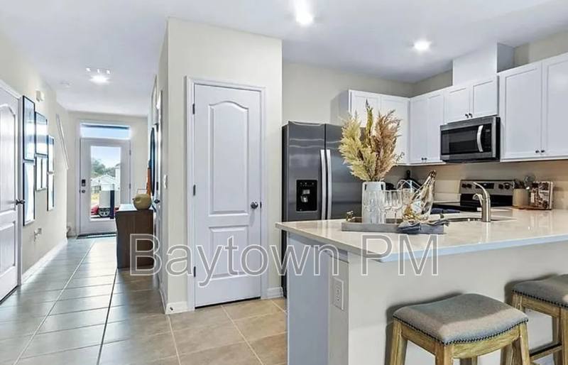 House for rent at 32544 Midsummer Night Lane, Wesley Chapel, FL 33543