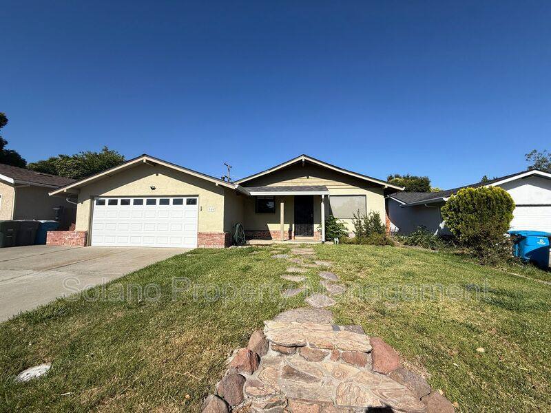 Apartment for rent at 309 Plum St, Vacaville, CA 95688