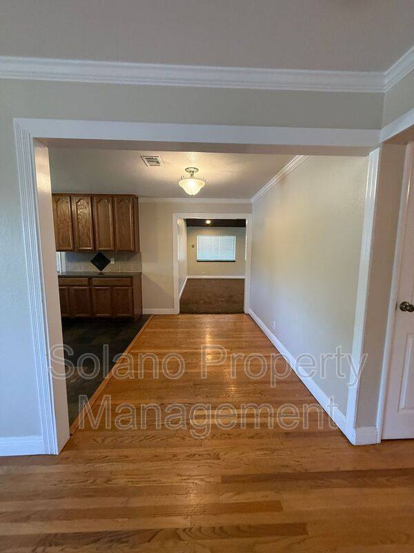 Apartment for rent at 309 Plum St, Vacaville, CA 95688