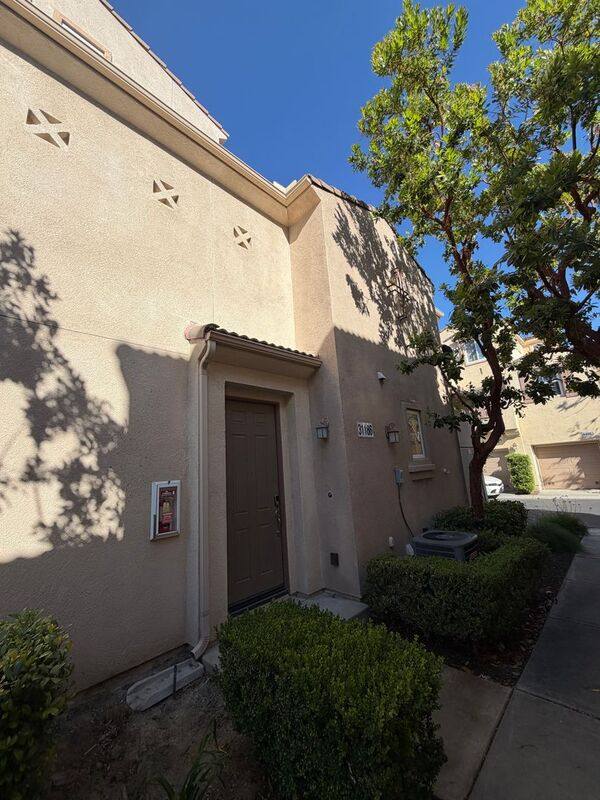 Townhouse for rent at 31186 Lavender Court, Temecula, CA 92592