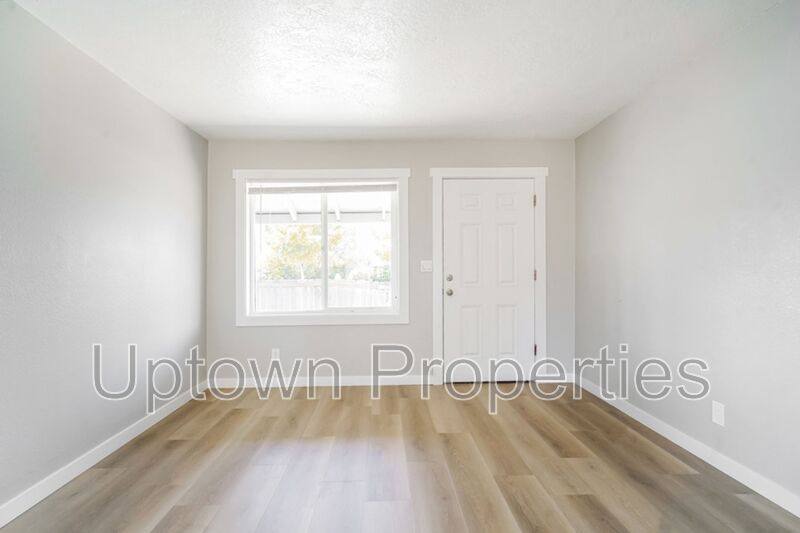 Apartment for rent at 466 N Adair St #9, Cornelius, OR 97113