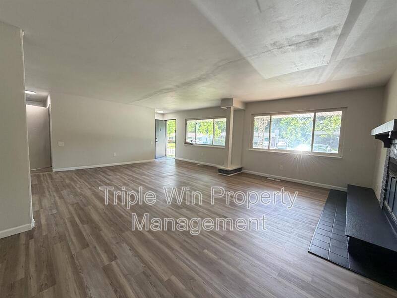 House for rent at 945 Paddock Dr, Florissant, MO 63033
