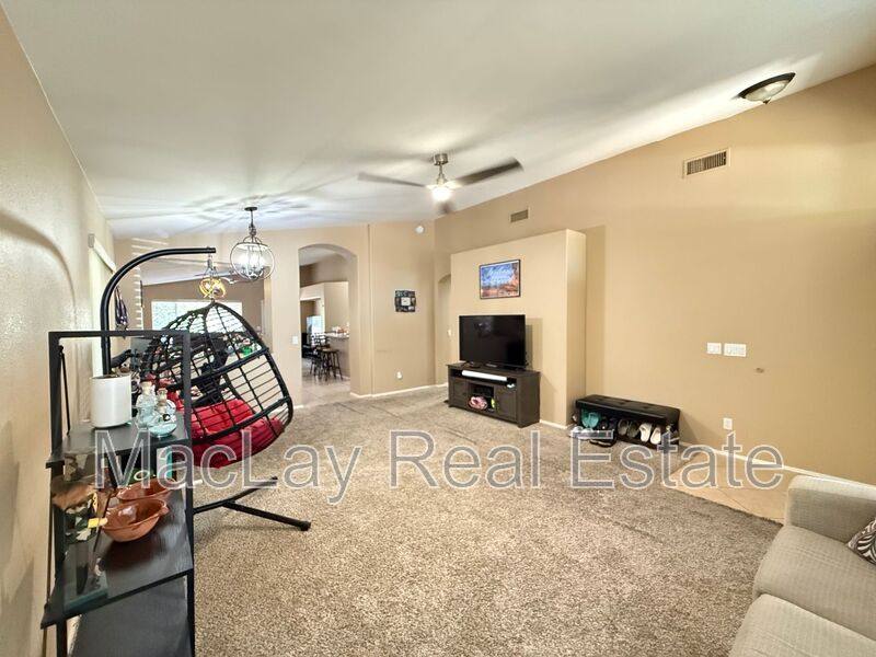 House for rent at 450 W Musket Place, Chandler, AZ 85286
