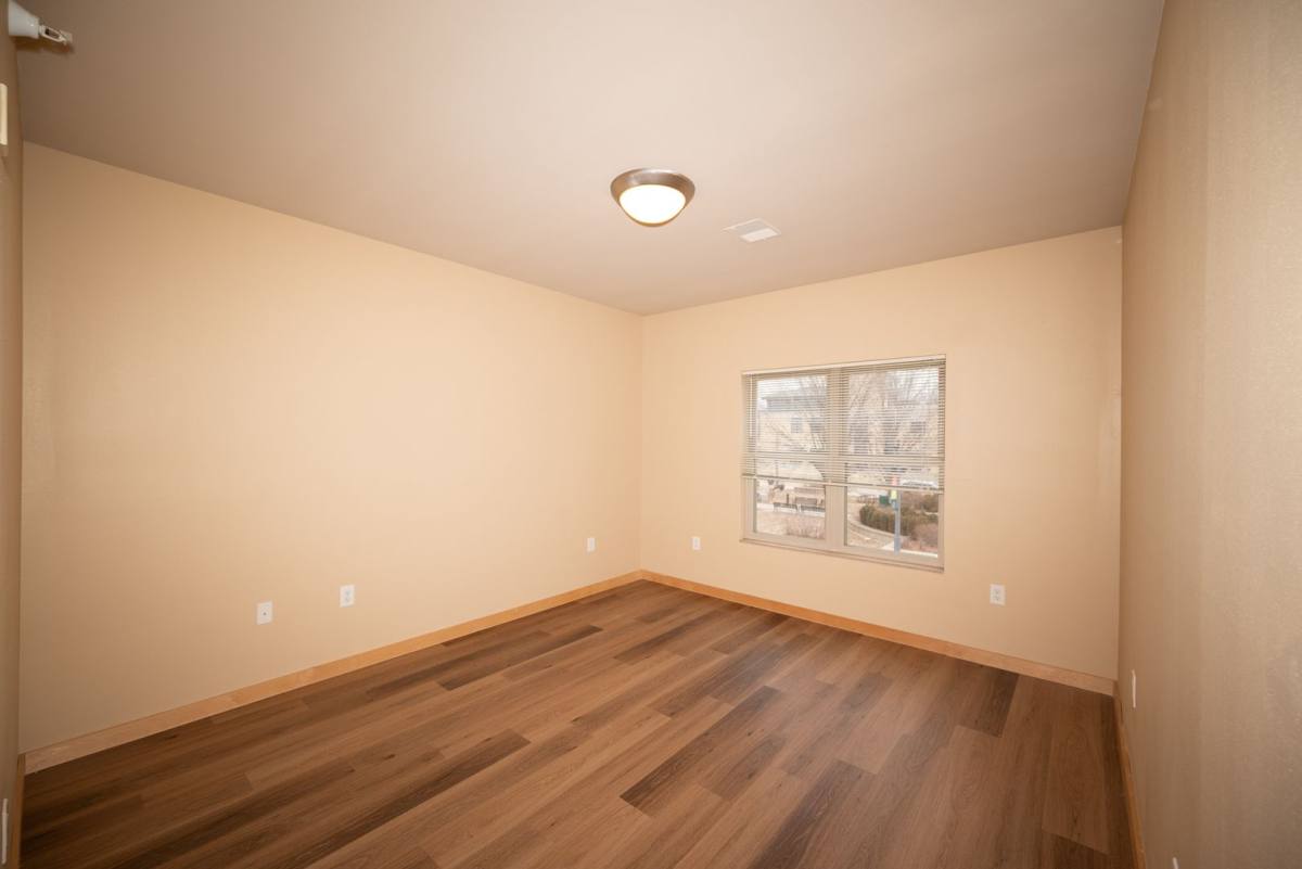 351 E Main St, Sun Prairie, WI 53590 - Apartment for Rent - Image 3