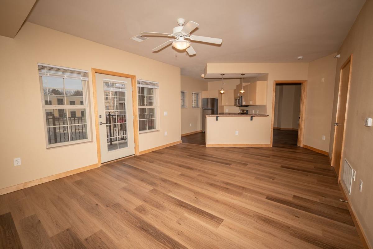 351 E Main St, Sun Prairie, WI 53590 - Apartment for Rent - Image 2