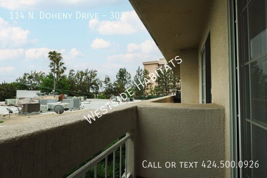 Apartment for rent at 114 N Doheny Dr #305, Los Angeles, CA 90048