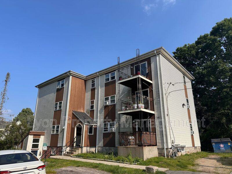Apartment for rent at 95 Victor St #1, Woonsocket, RI 02895
