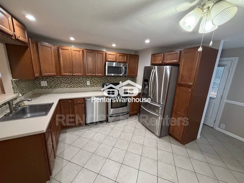 House for rent at 112 Yawmeter De, Middle River, MD 21220