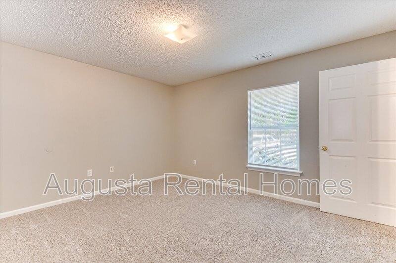 Apartment for rent at 320 Peachtree St #325-6, Edgefield, SC 29824