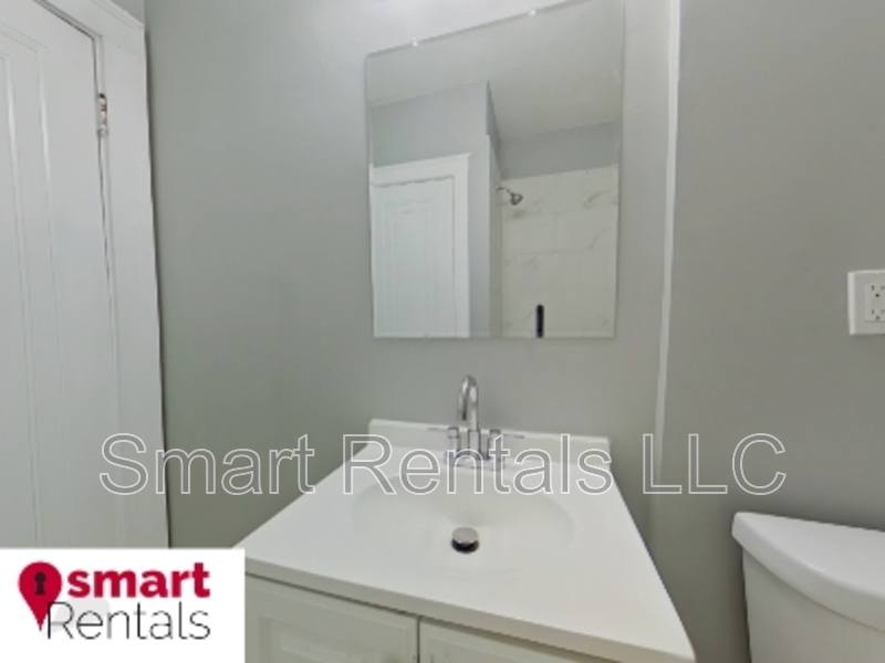Apartment for rent at 4431 S Grand Blvd #1F, Saint Louis, MO 63111