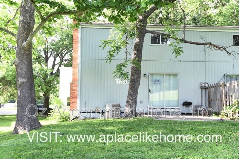 Apartment for rent at 1415 E 97th St, Kansas City, MO 64131