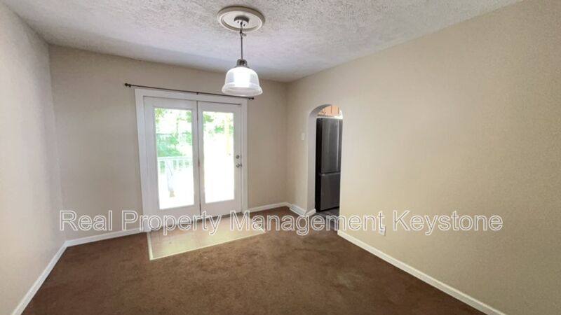 House for rent at 303 Lexington Court, Carnegie, PA 15106
