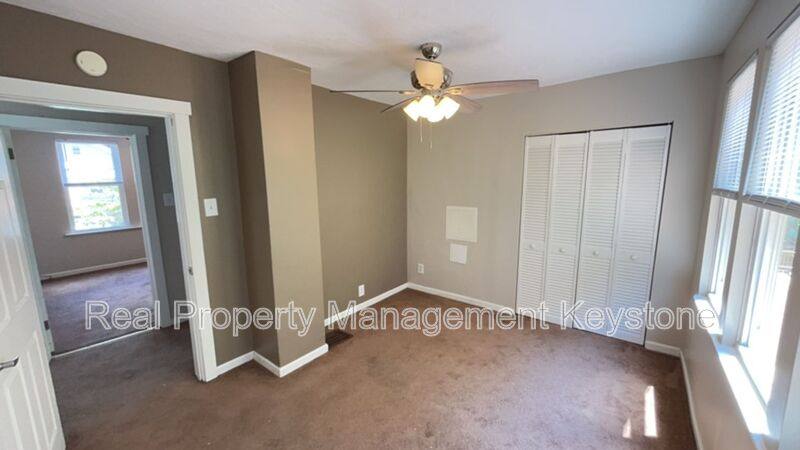House for rent at 303 Lexington Court, Carnegie, PA 15106