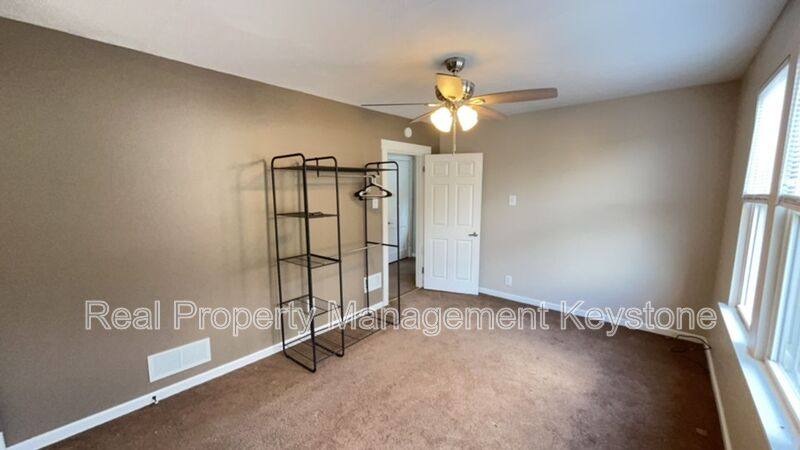 House for rent at 303 Lexington Court, Carnegie, PA 15106