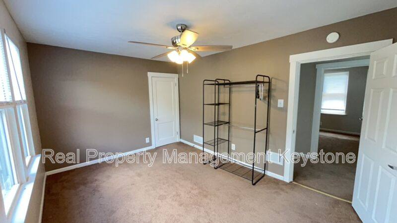 House for rent at 303 Lexington Court, Carnegie, PA 15106