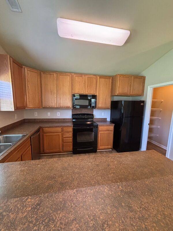 House for rent at 504 Savannah River Dr, Summerville, SC 29485
