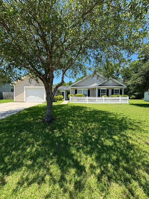 House for rent at 504 Savannah River Dr, Summerville, SC 29485