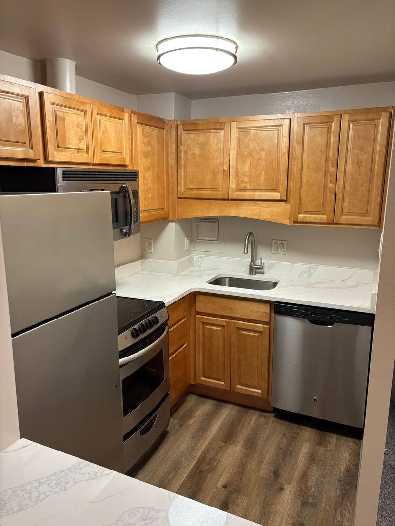 Apartment for rent at 5 Grandview Ave, Pittsburgh, PA 15211