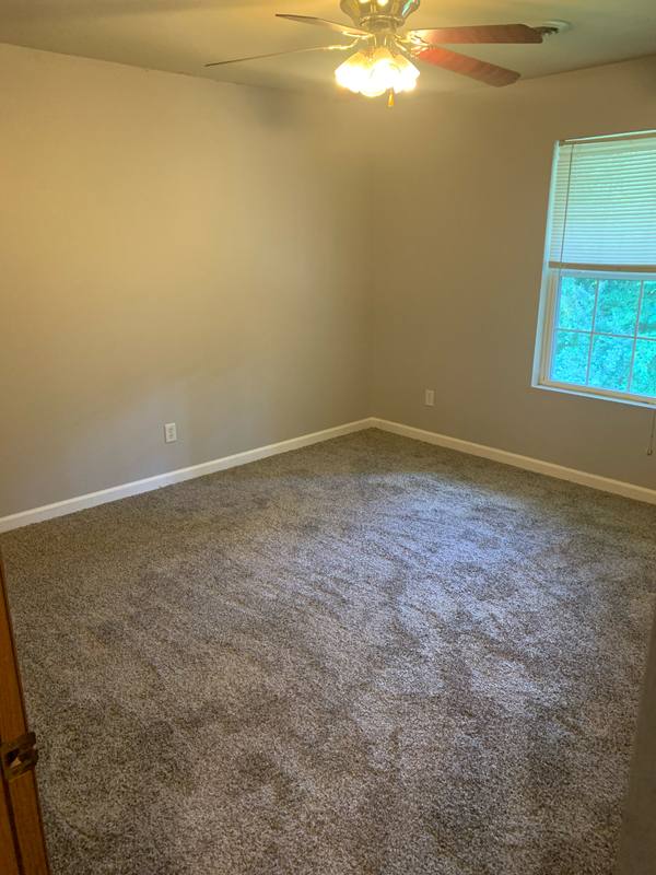 Apartment for rent at 43 Chelsea Lane #3, Carbondale, IL 62902