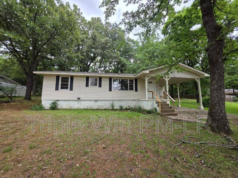 House for rent at 602 J K St, Searcy, AR 72143