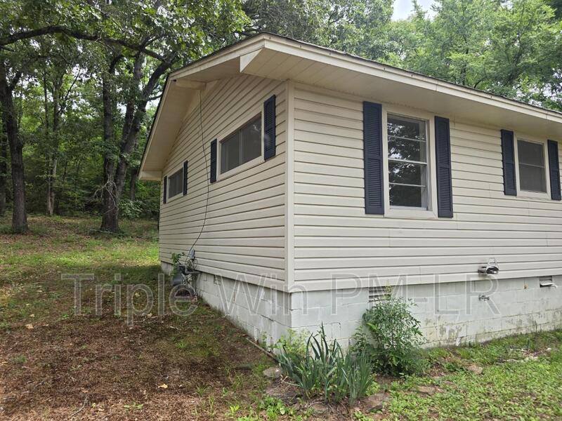 House for rent at 602 J K St, Searcy, AR 72143