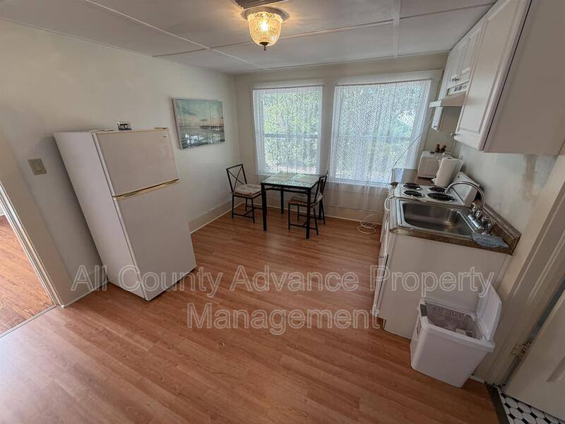 Apartment for rent at 912 Pine St, Clearwater, FL 33756