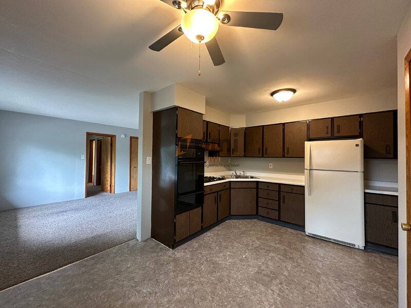 Apartment for rent at 660 N Hobart Rd #5, Hobart, IN 46342