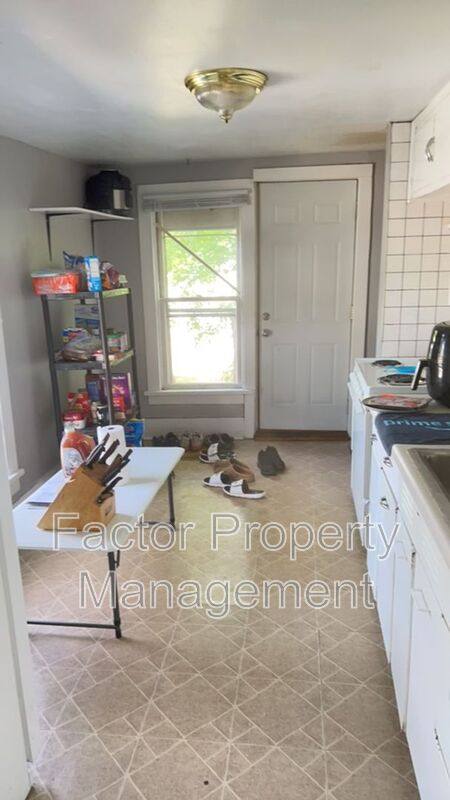 Apartment for rent at 815 N 4th St, Mankato, MN 56001