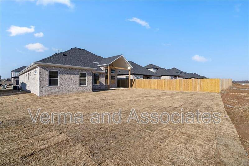 House for rent at 1231 Mammoth St, Centerton, AR 72719