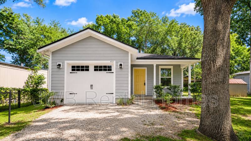House for rent at 8727 Osteen St, Jacksonville, FL 32210