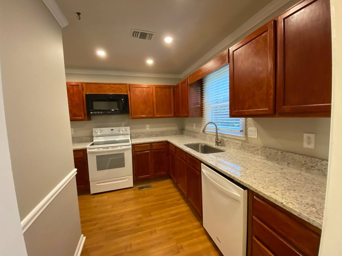 Townhouse for rent at 1435 Old Virginia Court SE, Marietta, GA 30067